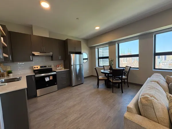 195 Dufferin AVE #713, London East, ON N6K 1K7