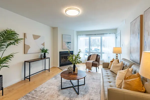 15 Hofstetter AVE #208, Kitchener, ON N2A 3Z7