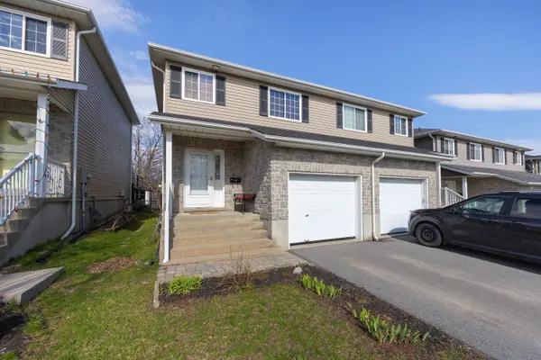 15 Karlee CT, Kingston, ON K7K 0C5