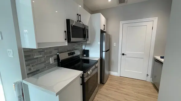 69 East Main ST #102, Welland, ON L3B 3W4