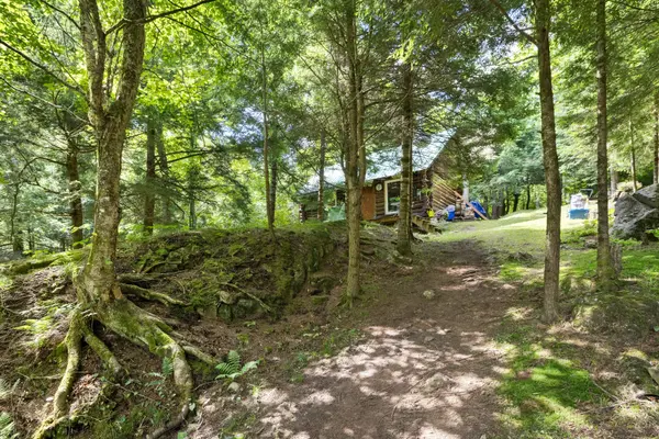 24163 Highway 7 HWY, Frontenac, ON K0H 2P0