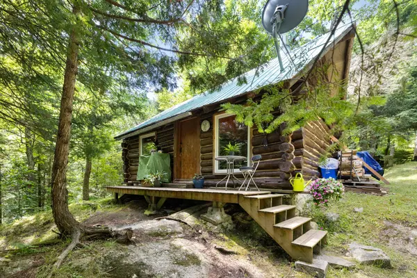 24163 Highway 7 HWY, Frontenac, ON K0H 2P0