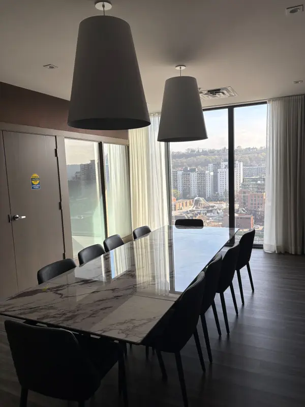 75 James ST S #PH-2714, Hamilton, ON L8P 4V8