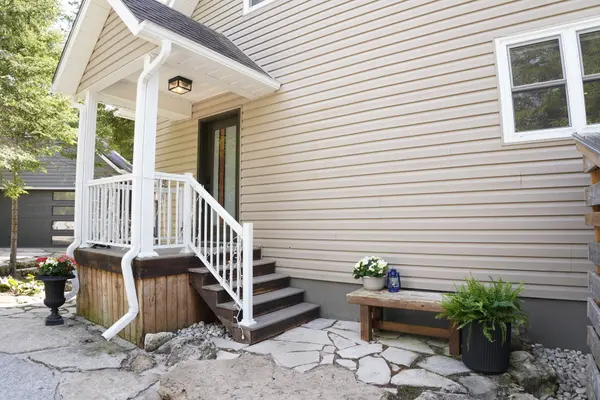 55 Devil's Glen RD, Northern Bruce Peninsula, ON N0H 2T0