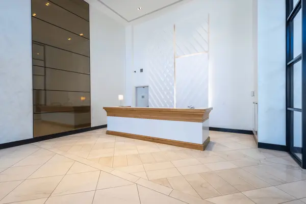 255 Bay ST #302, Ottawa Centre, ON K1R 0C5