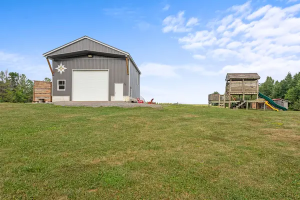 4484 AUSABLE DR, North Middlesex, ON N0M 1A0