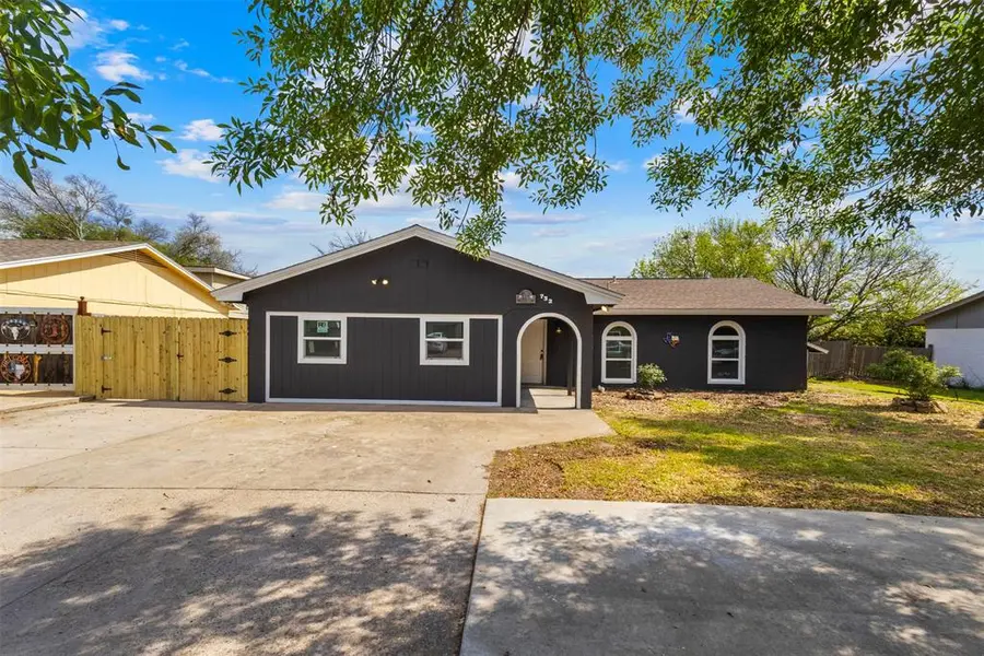 732 Windsor Drive, Everman, TX 76140