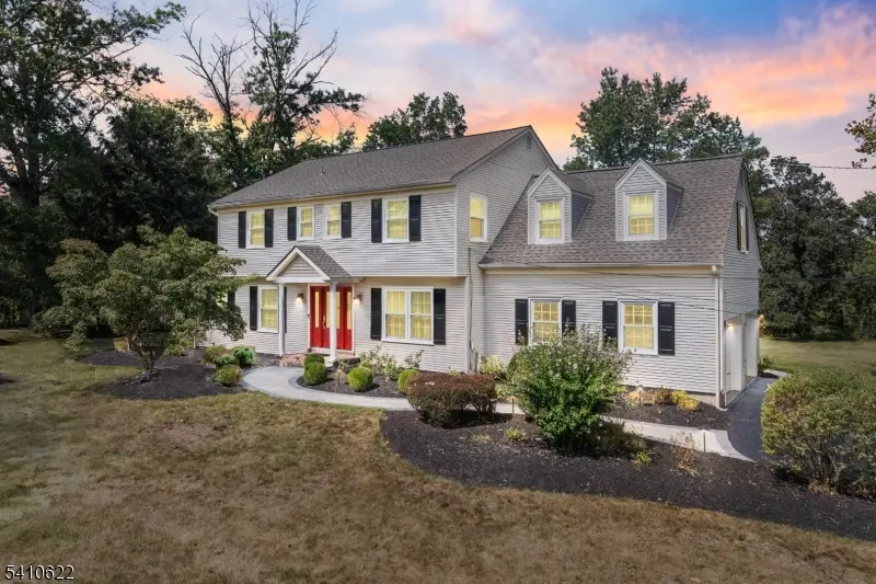 16 Partridge Run, Montgomery Twp., NJ 08502