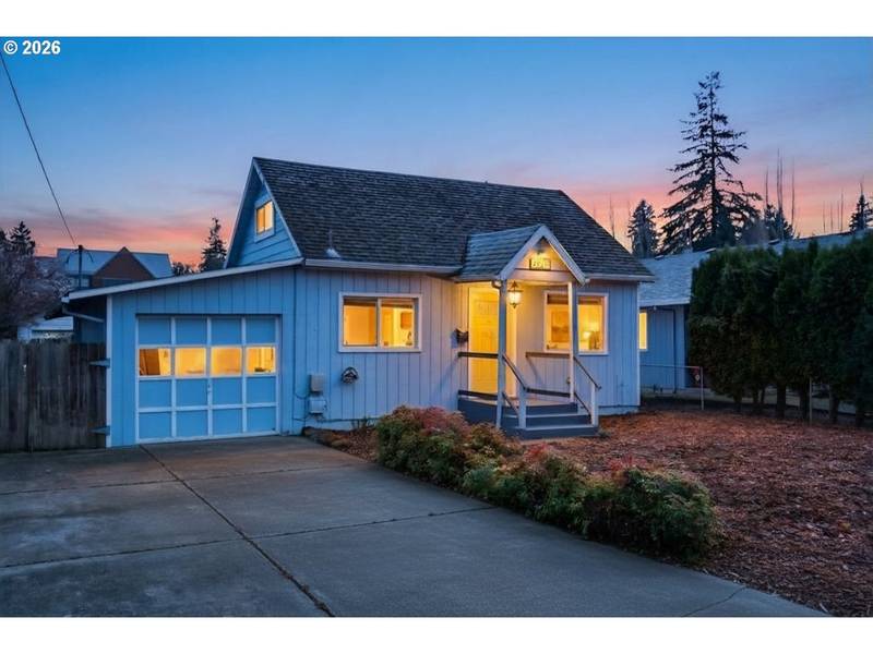 2212 23RD AVE, Forest Grove, OR 97116