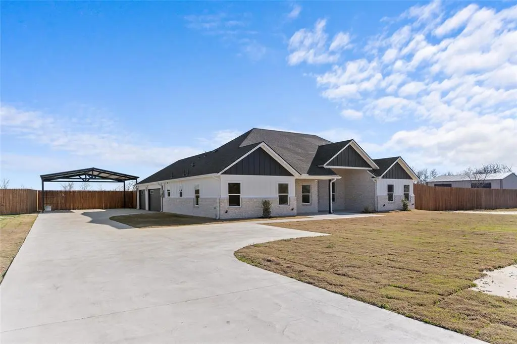 1121 County Road 4104, Greenville, TX 75401