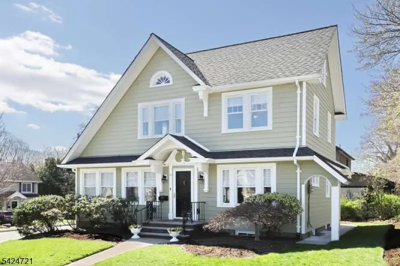 61 Fairview Ave, Glen Rock Boro, NJ 07452