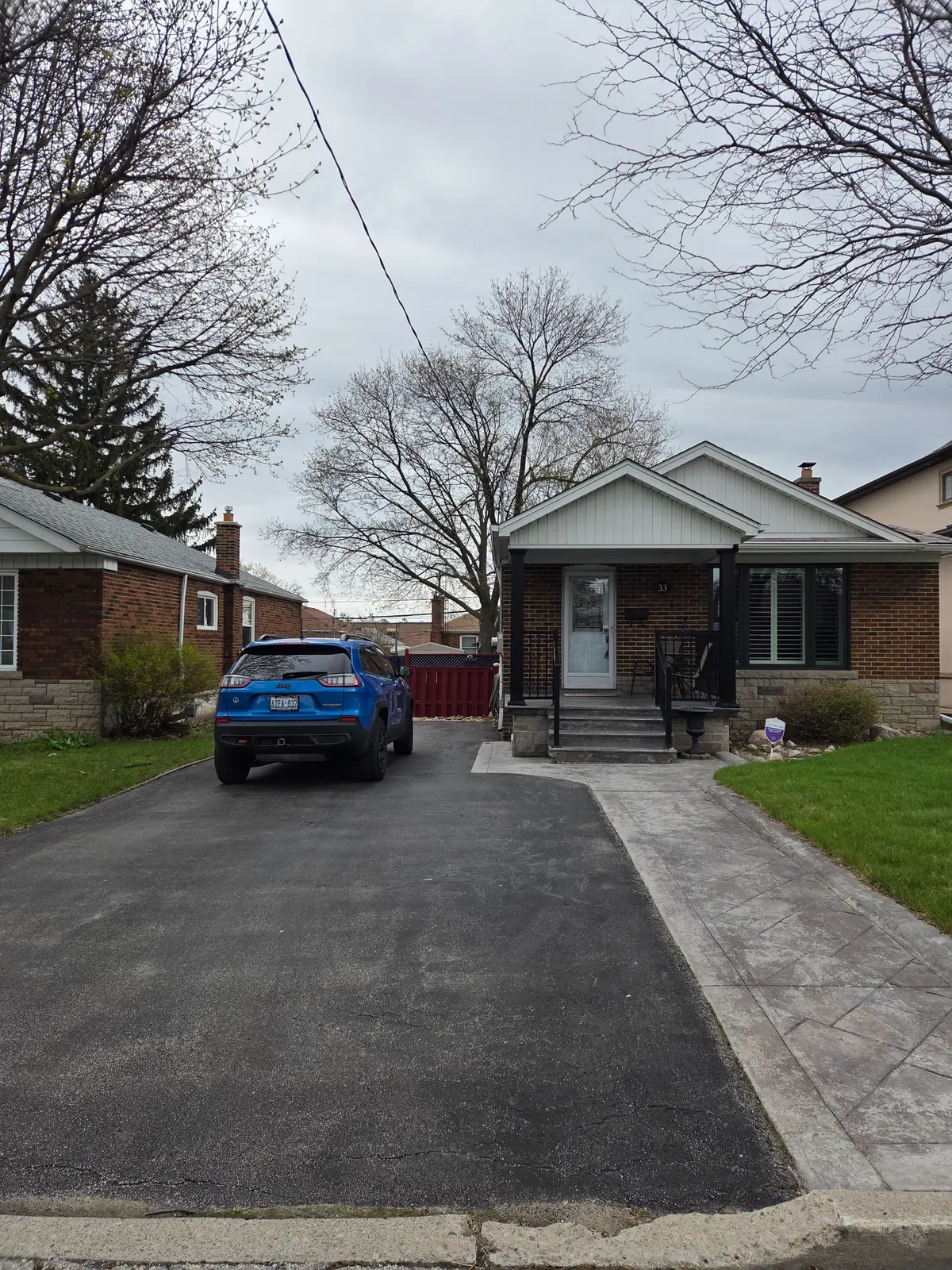 33 Alice CRES, Toronto E04, ON M1R 4N6