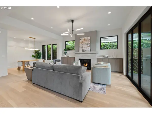 530 8TH ST, Lake Oswego, OR 97034