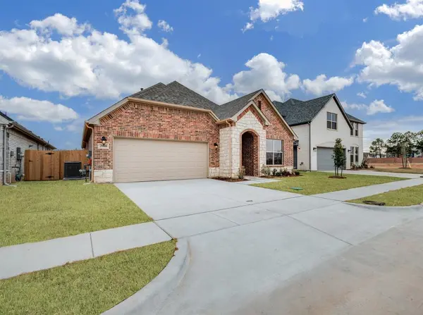 2908 Weslyan Oak Street, Bedford, TX 76021