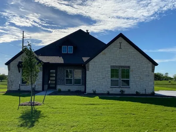 118 Hillview Trail,  Decatur,  TX 76234