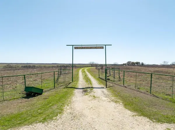 1817 Lcr 182 Road, Coolidge, TX 76635