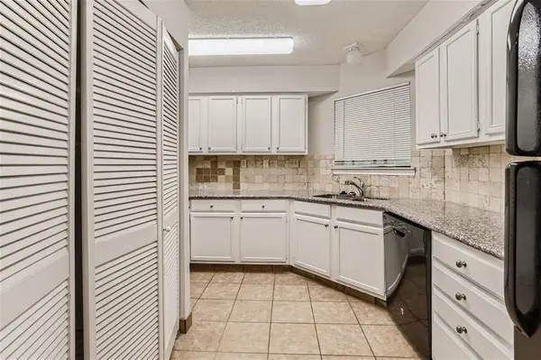 16301 Ledgemont Lane #269, Addison, TX 75001