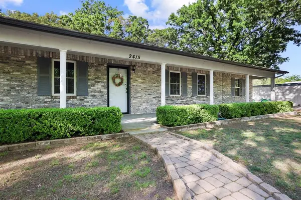 2415 N Shore Drive, Bonham, TX 75418