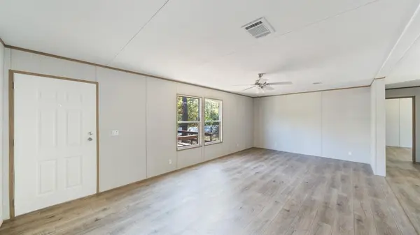 207 Woody Drive, Mabank, TX 75156