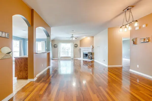 9316 Marilyn Court, White Settlement, TX 76108