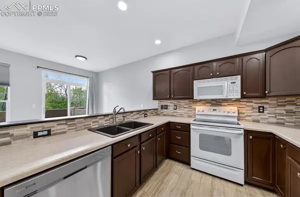 2731 Avalanche HTS, Colorado Springs, CO 80918