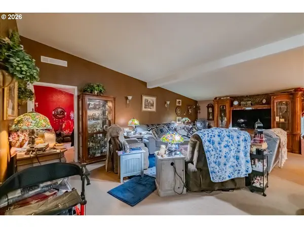 5323 OLYMPIC CIR, Eugene, OR 97402