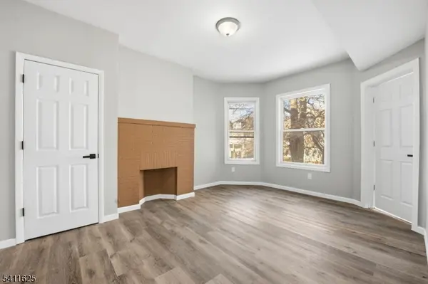 38 Mapes Ave, Newark City, NJ 07112