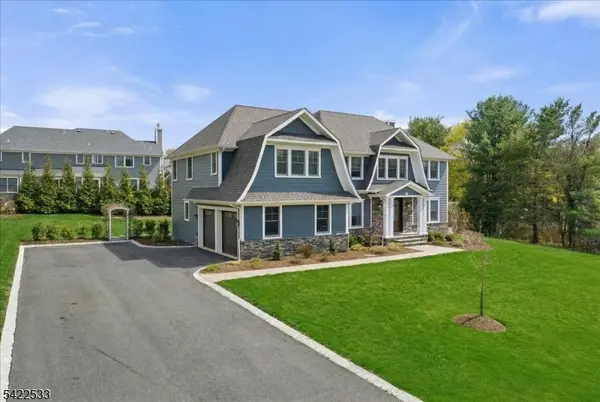 20 Ravine Ave, Wyckoff Twp., NJ 07481