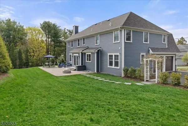 20 Ravine Ave, Wyckoff Twp., NJ 07481