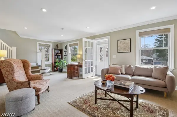 395 Meadowbrook Ln, South Orange Village Twp., NJ 07079