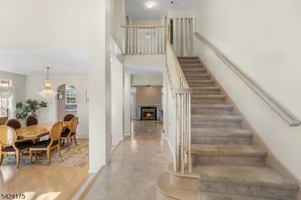 70 Hartley Ln, Bernards Twp., NJ 07920