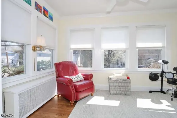 61 Fairview Ave, Glen Rock Boro, NJ 07452