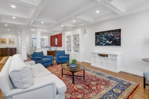 5 Green Way, New Providence Boro, NJ 07974