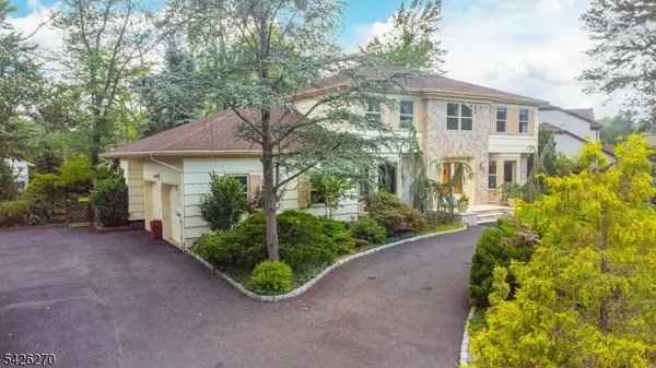 9 Puddingstone Way, Florham Park Boro, NJ 07932