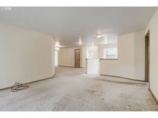 3237 SW CARAWAY CT, Portland, OR 97219