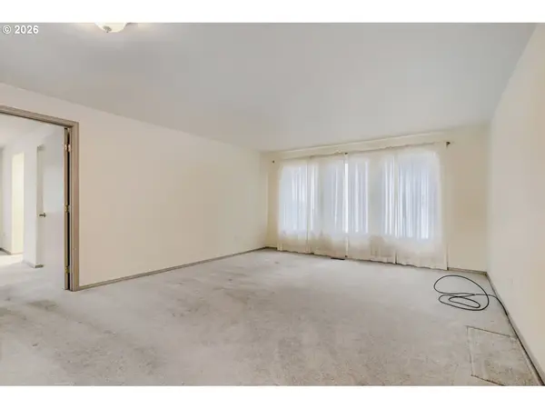 3237 SW CARAWAY CT, Portland, OR 97219