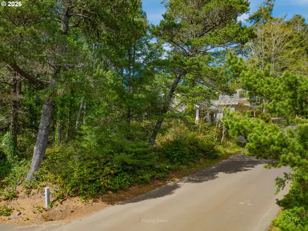 0 Madrona ST #02900, Manzanita, OR 97130