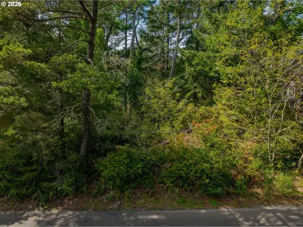 0 Madrona ST #02900, Manzanita, OR 97130