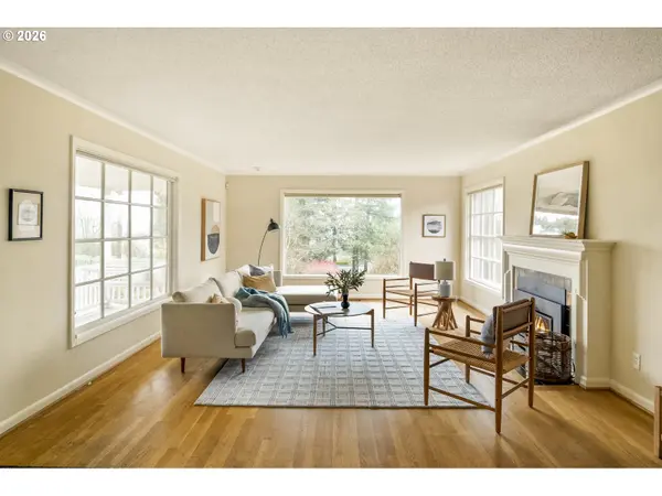 12500 SE RIDGECREST RD, Happy Valley, OR 97086