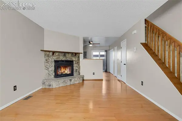 7660 Clover Hill DR, Colorado Springs, CO 80920