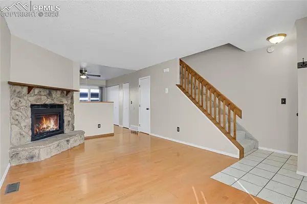 7660 Clover Hill DR, Colorado Springs, CO 80920