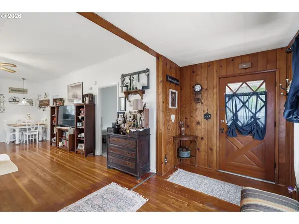 517 C ST, Springfield, OR 97477