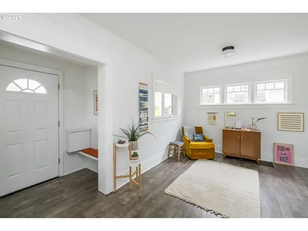 1004 NE 31ST AVE, Portland, OR 97232