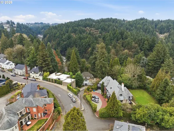 1767 SW PROSPECT DR, Portland, OR 97201