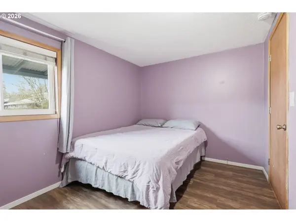 2212 23RD AVE, Forest Grove, OR 97116