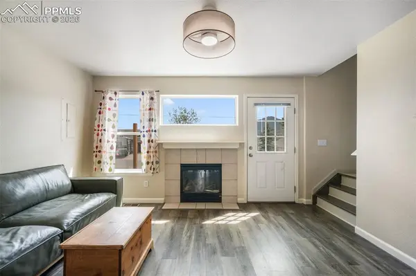 30 Vale CIR, Palmer Lake, CO 80133