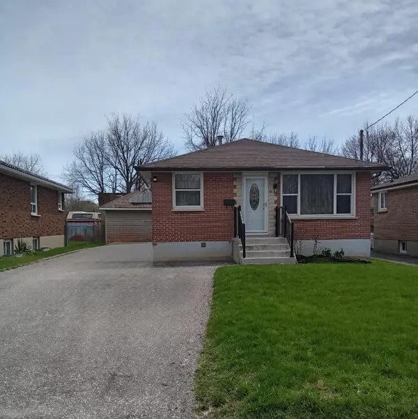 631 Crerar AVE, Oshawa, ON L1H 2W7