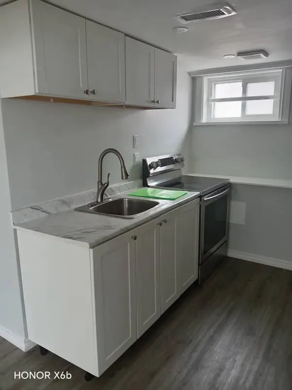 631 Crerar AVE, Oshawa, ON L1H 2W7