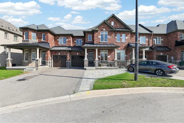 347 Luck CT, Newmarket, ON L3X 0J5