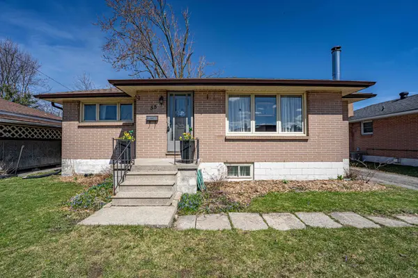 55 Davidson ST, Barrie, ON L4M 3S1